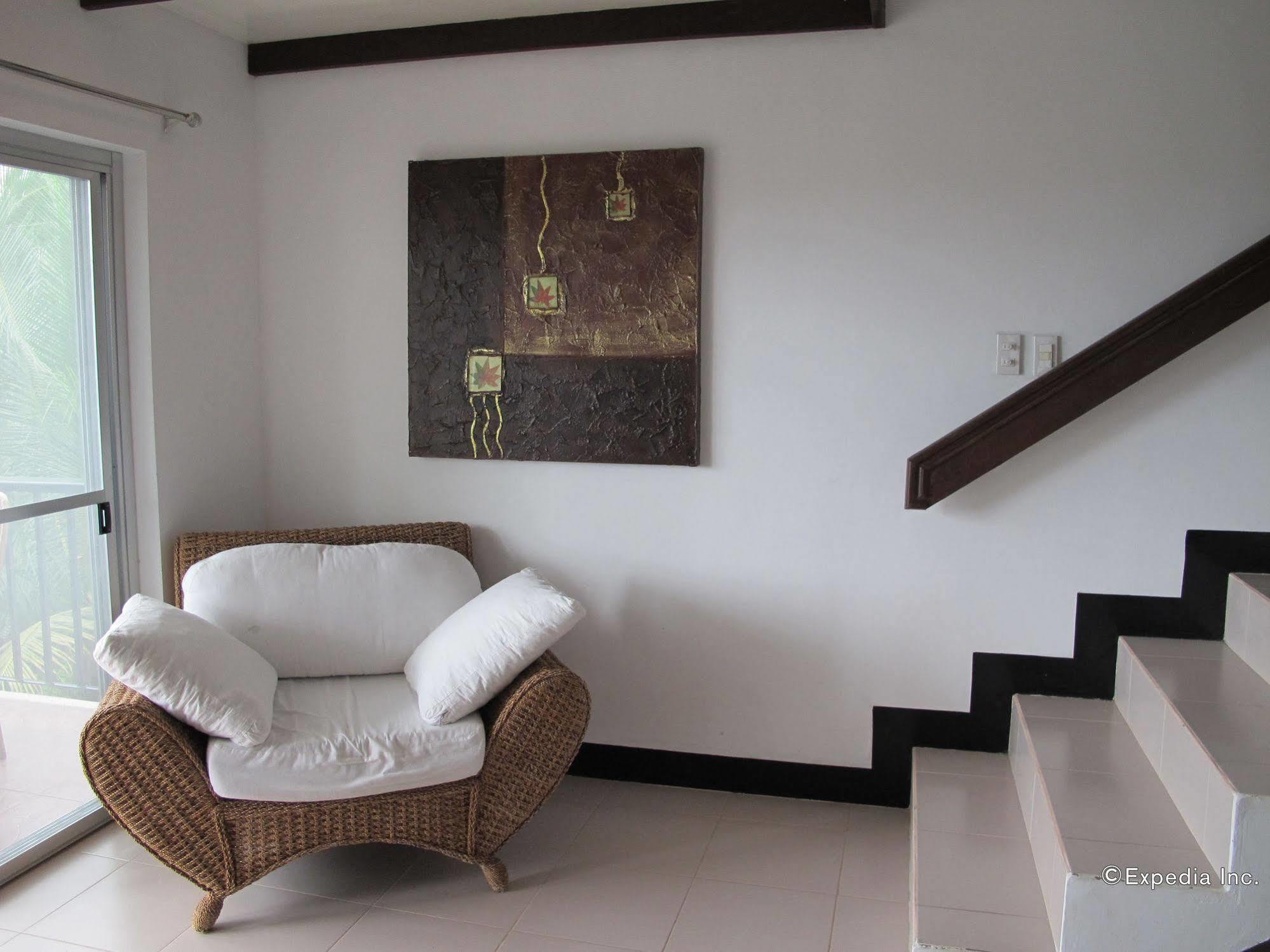 Seahorse Villa Puerto Galera Kültér fotó