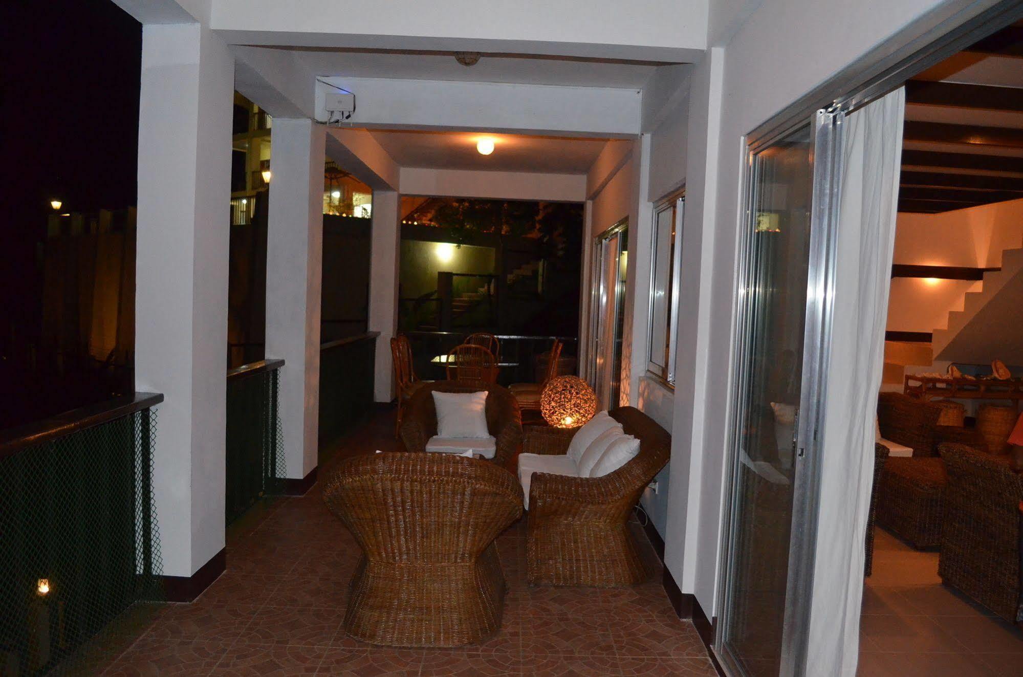 Seahorse Villa Puerto Galera Kültér fotó
